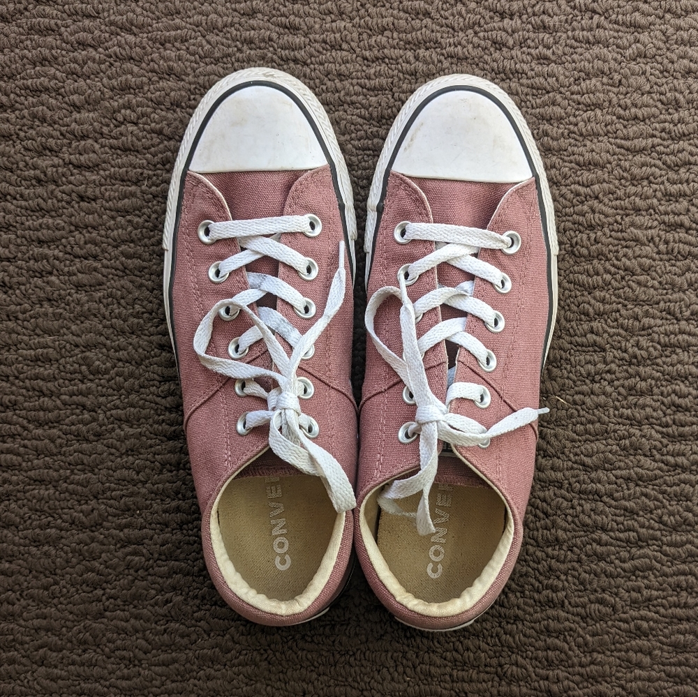mauve chucks